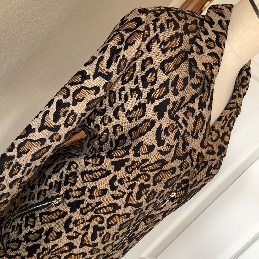 Chic Adventurous Rebel Ripping!NEW Chicos Jacquard Animal Print Moto Jacket-NWT - Picture 4 of 12